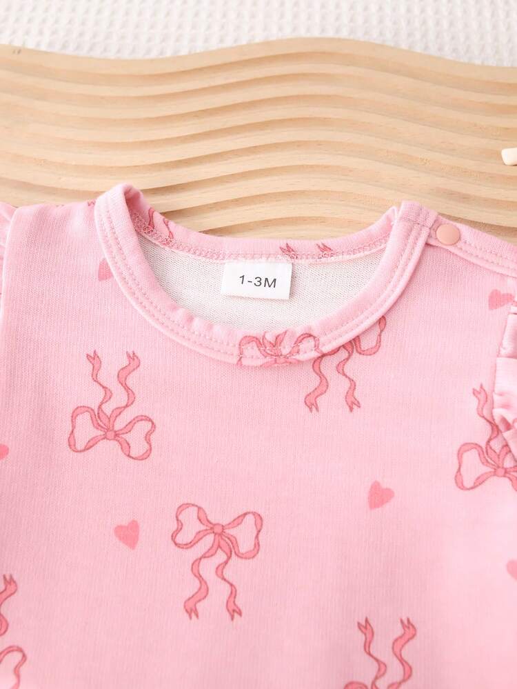 Baby Girl 2-Piece Pink Bow Print Outfit – Flutter Sleeve Bodysuit & Ruffle Shorts Set