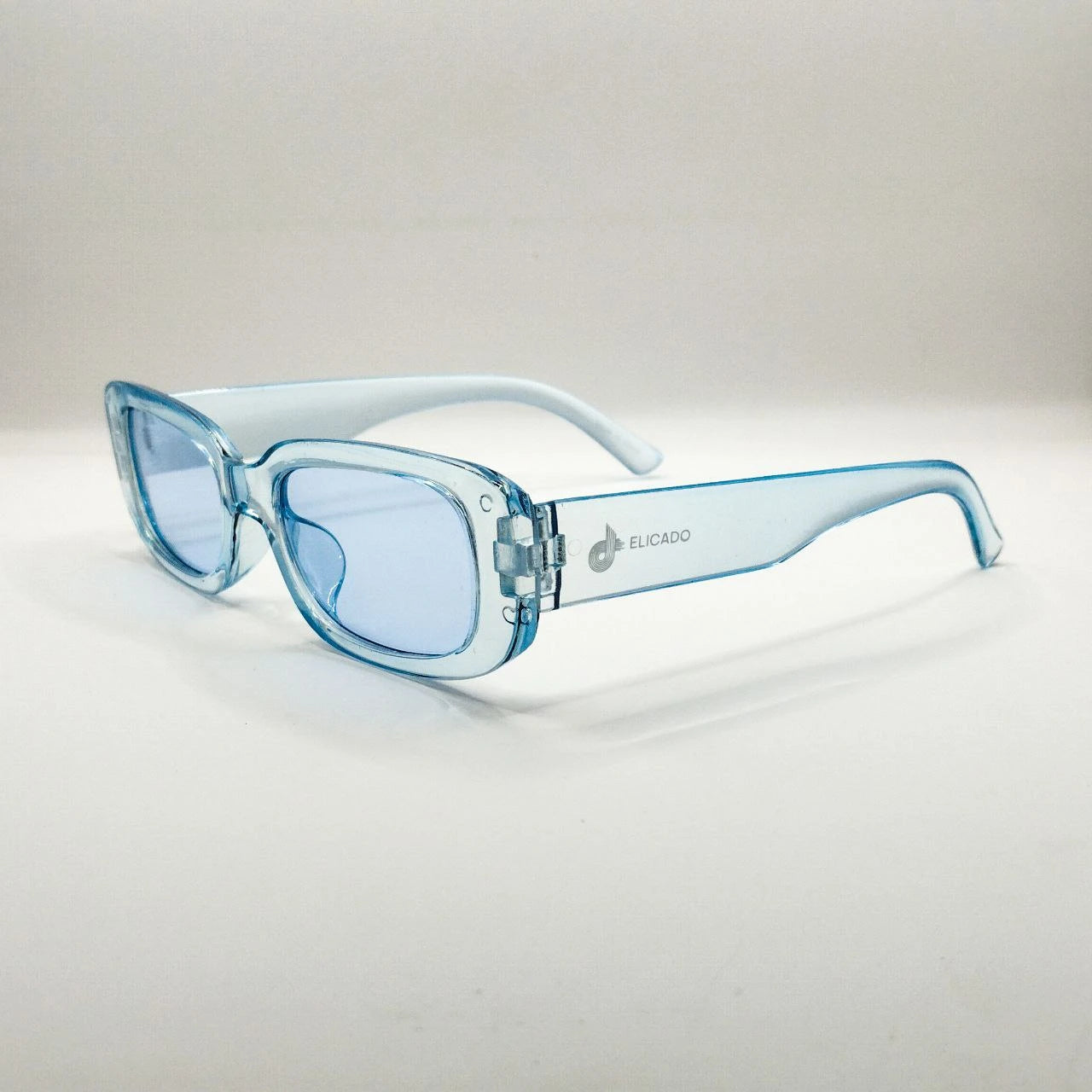 Trendy Sunglasses with a Modern Design, Perfect for Parties and Weddings â€“ In Wh
