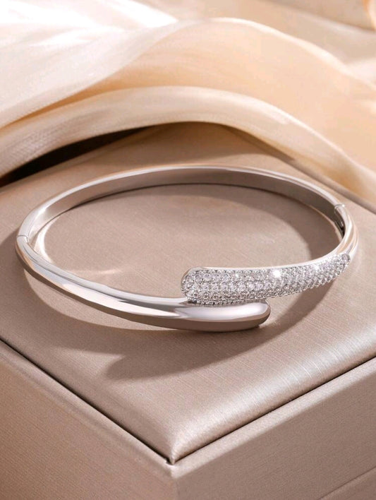 Minimalist Crystal Open Cuff Bracelet for Women – 18K Gold & Silver Plated