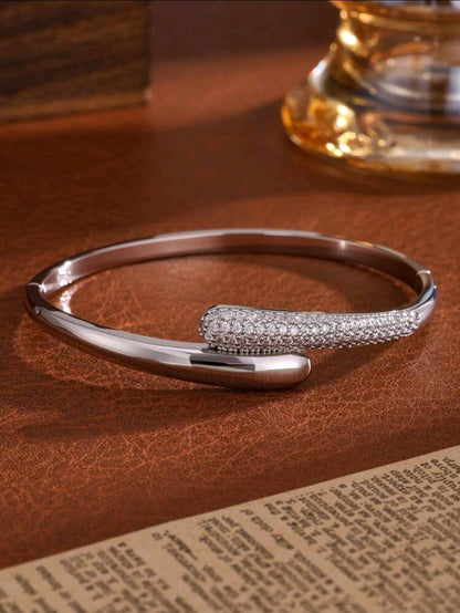 Minimalist Crystal Open Cuff Bracelet for Women – 18K Gold & Silver Plated