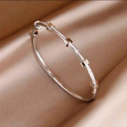 Classic Open Bangle Bracelet for Women – Gold & Silver Plated Stainless Steel