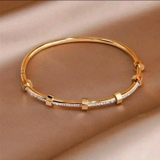 Classic Open Bangle Bracelet for Women – Gold & Silver Plated Stainless Steel